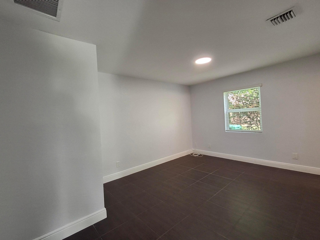 3731 Nw 110th Avenue Nw - Photo 8
