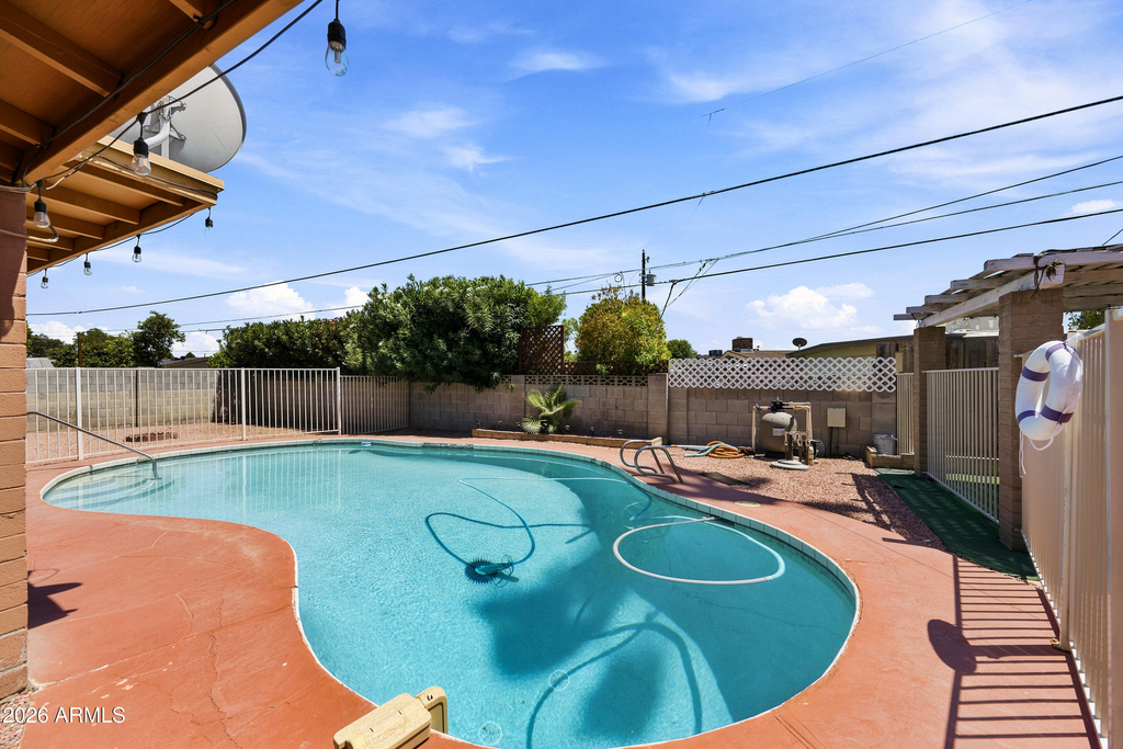 3737 W Griswold Road - Photo 25