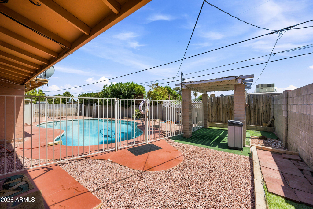 3737 W Griswold Road - Photo 23