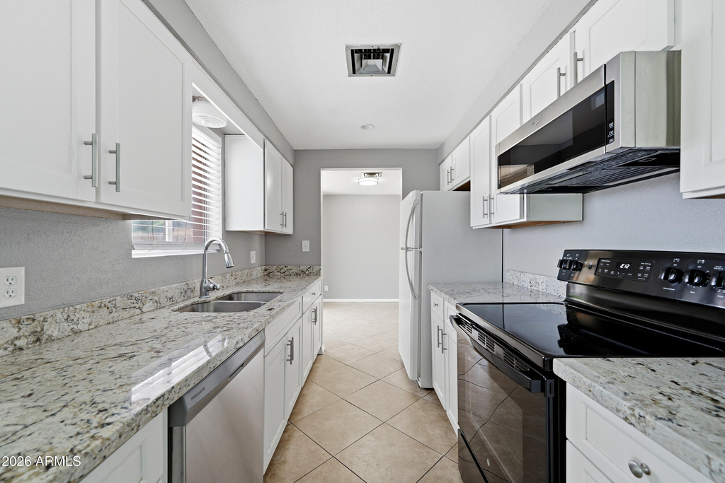 3737 W Griswold Road - Photo 11