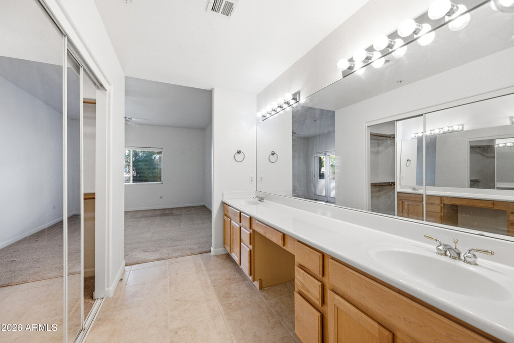 7021 E Earll Drive - Photo 16