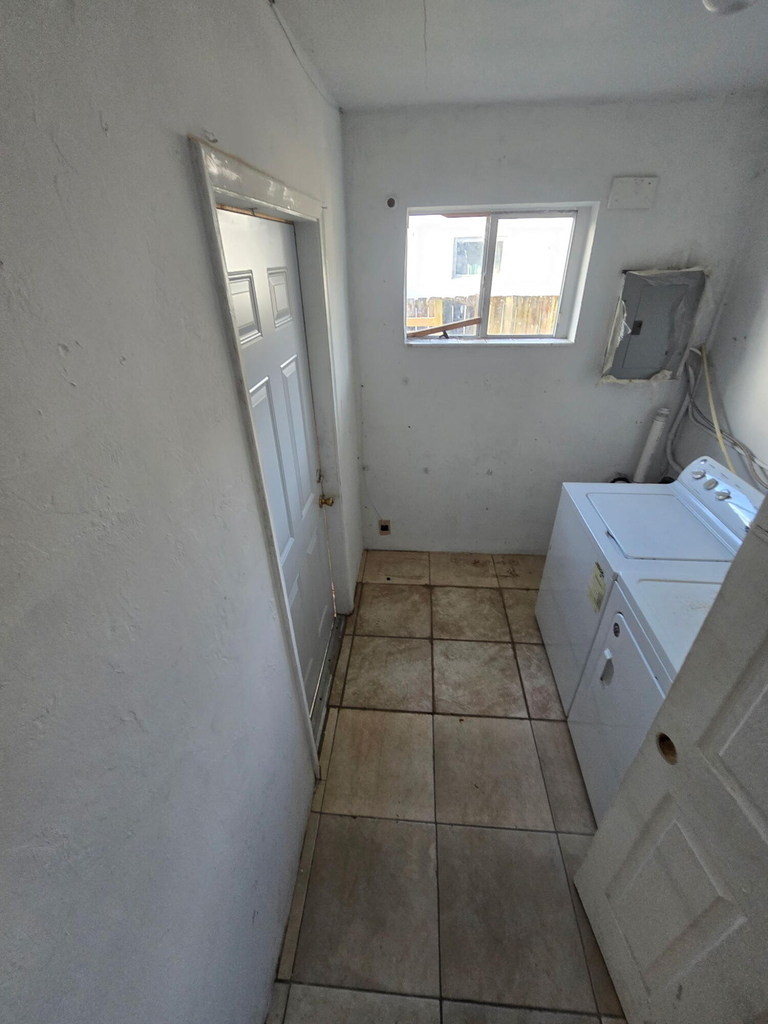 5900 Garfield Street - Photo 7