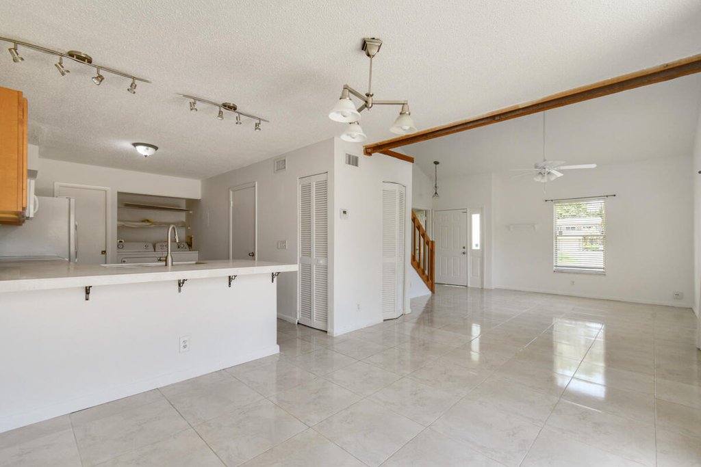 324 Maplecrest Circle - Photo 9