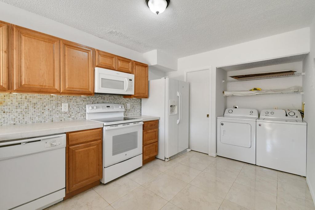 324 Maplecrest Circle - Photo 11
