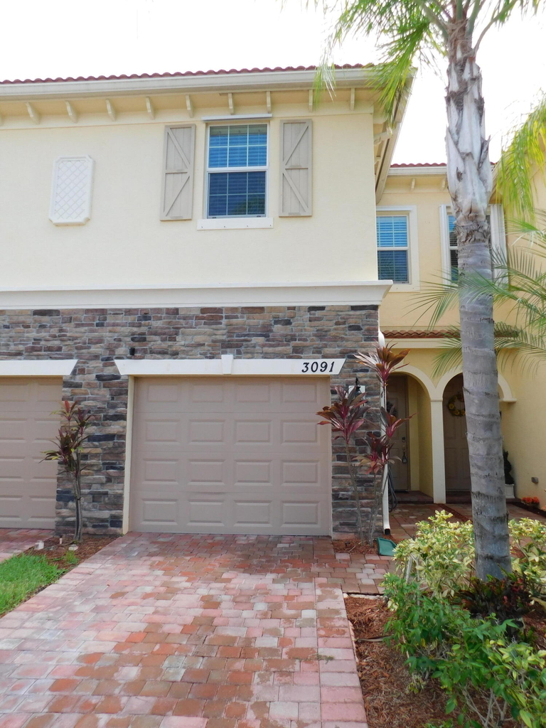 3091 Sw Otter Lane - Photo 0