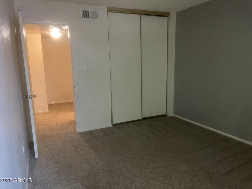 5902 W Townley Avenue - Photo 11