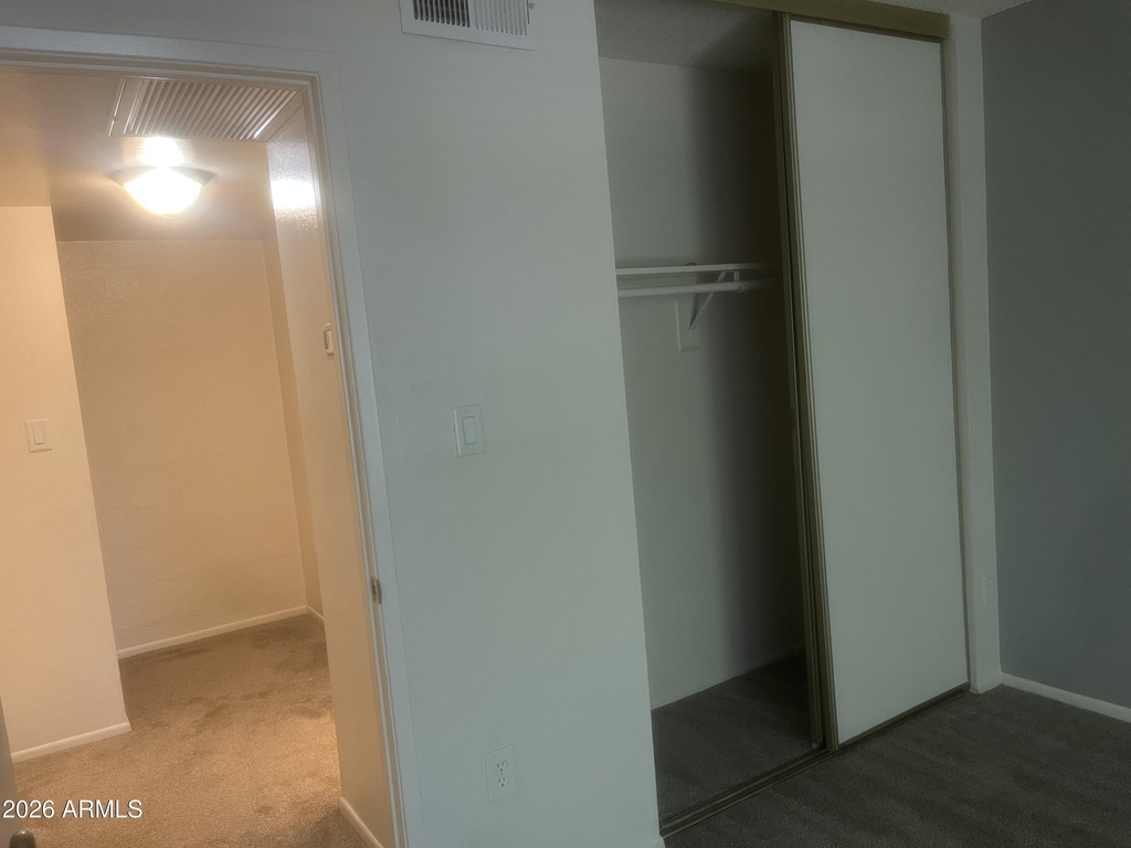 5902 W Townley Avenue - Photo 9