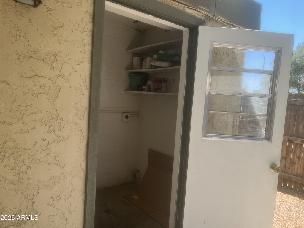 5902 W Townley Avenue - Photo 33