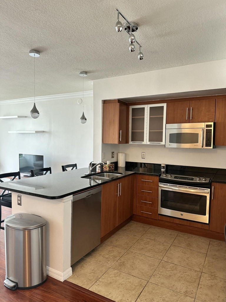 600 S Dixie Highway - Photo 1