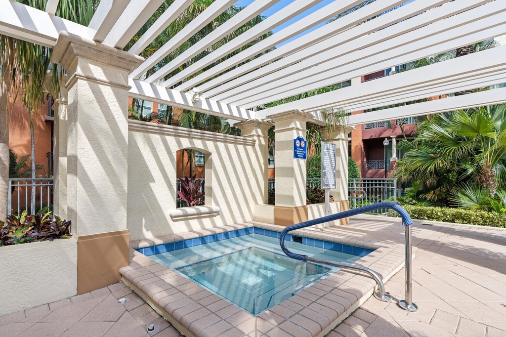 600 S Dixie Highway - Photo 12