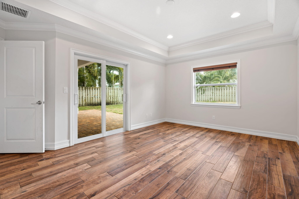 17735 Carver Avenue - Photo 15