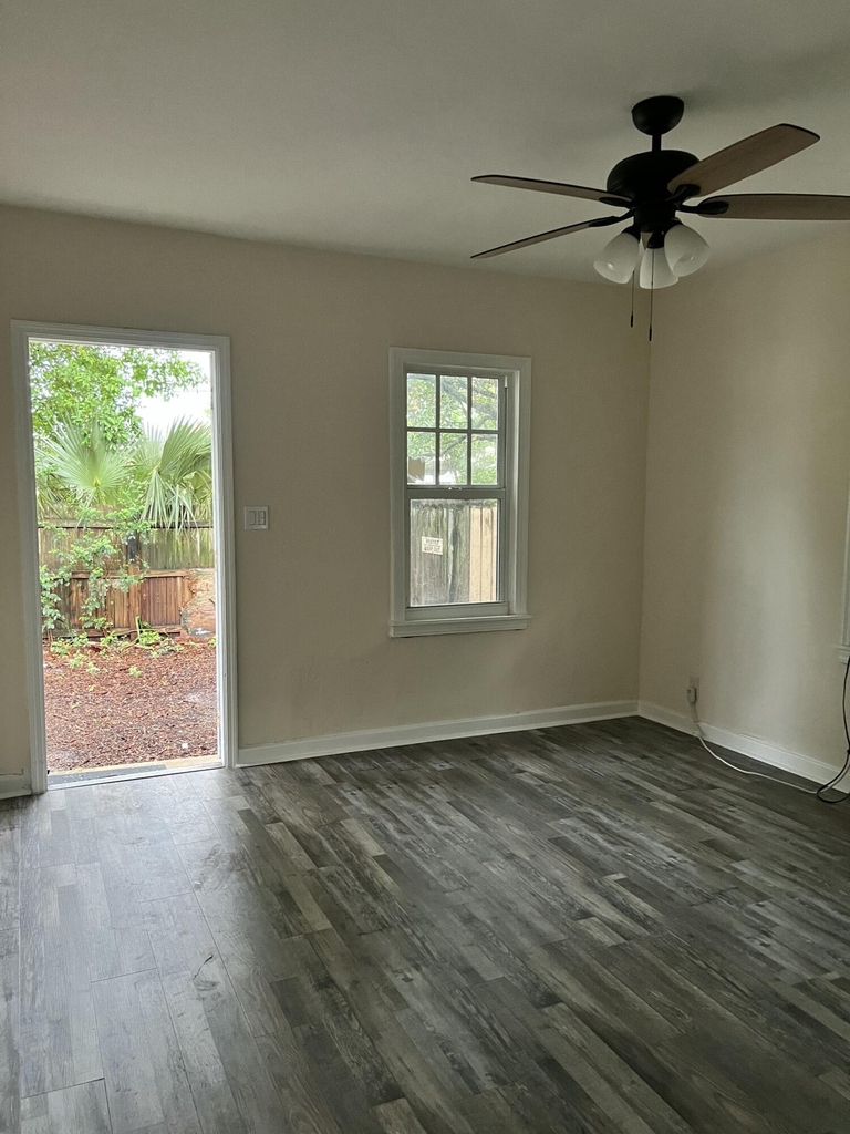 431 S K Street - Photo 1