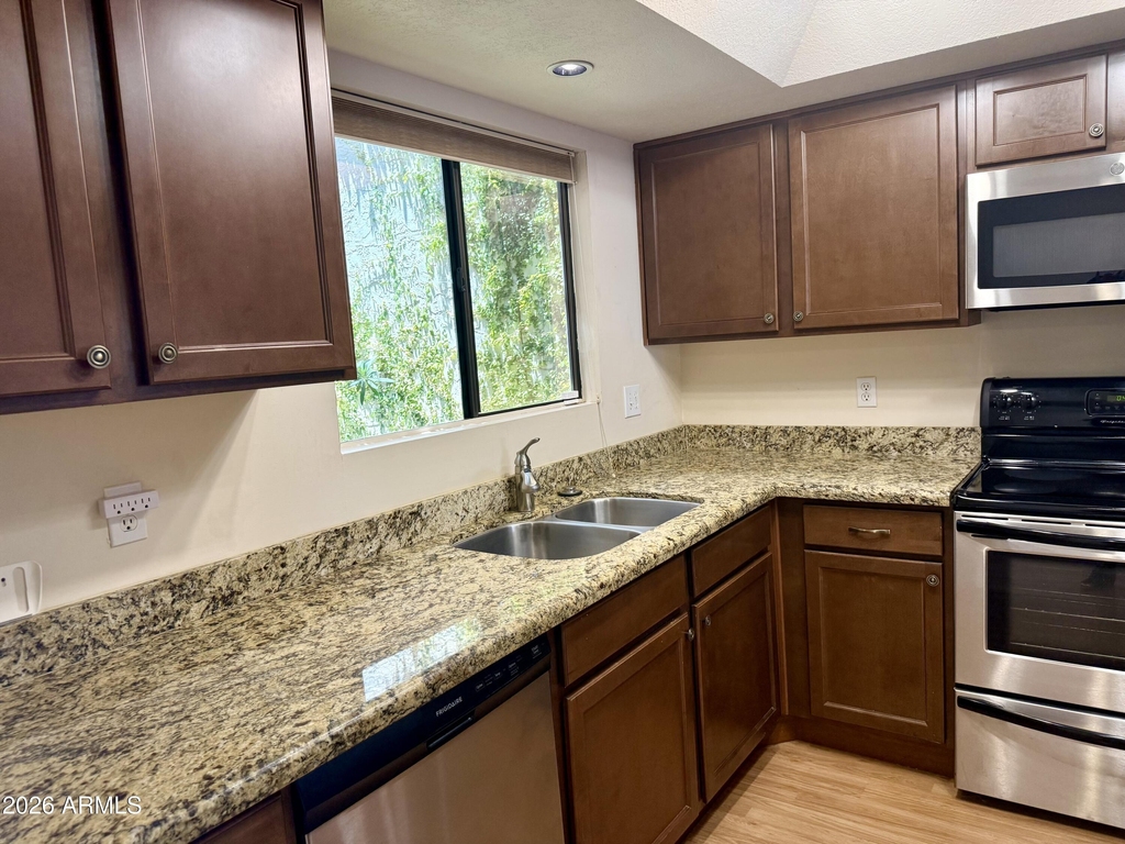 5147 N 76th Place - Photo 13