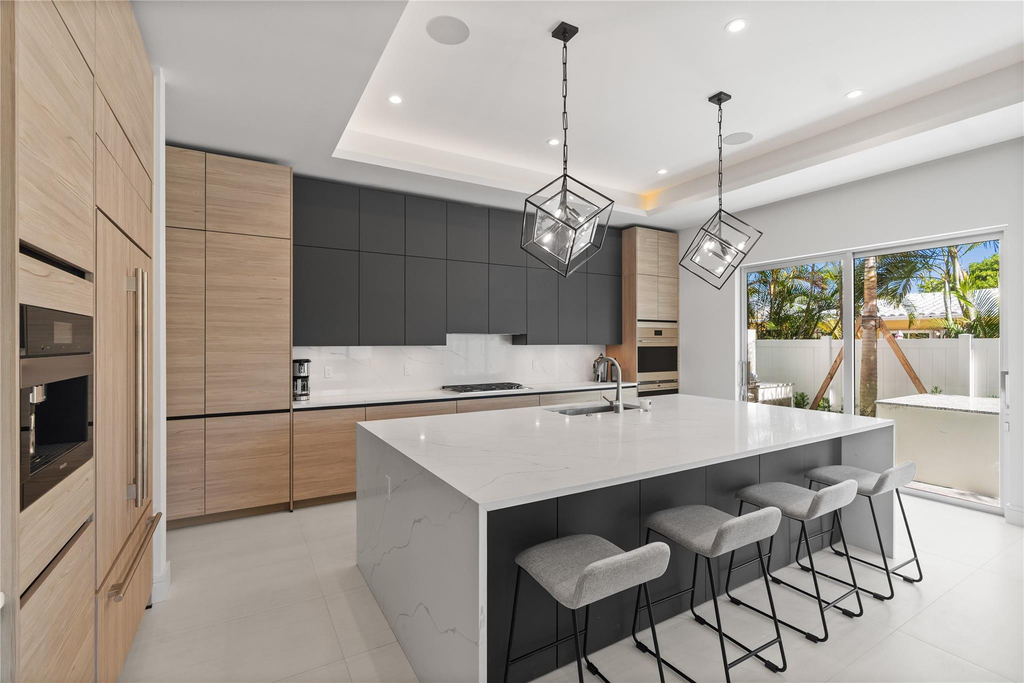 221 Shore Court - Photo 15