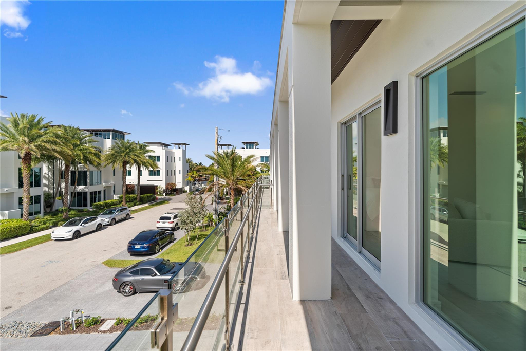 221 Shore Court - Photo 35