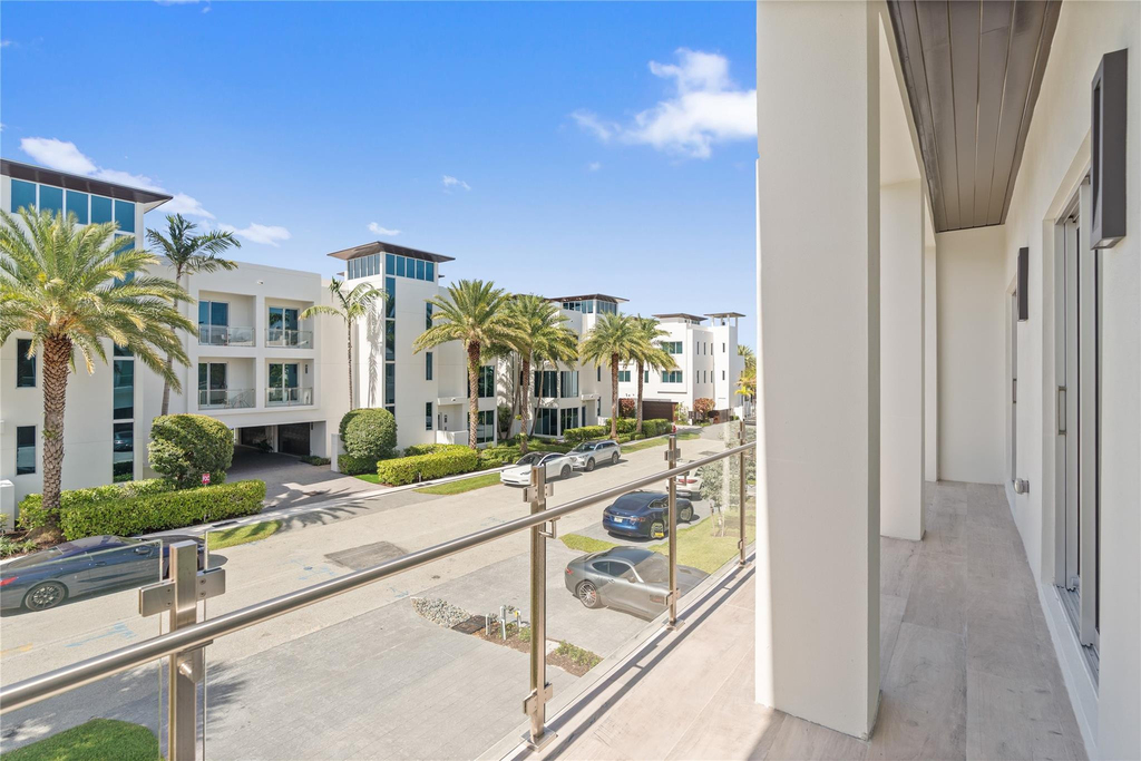 221 Shore Court - Photo 34