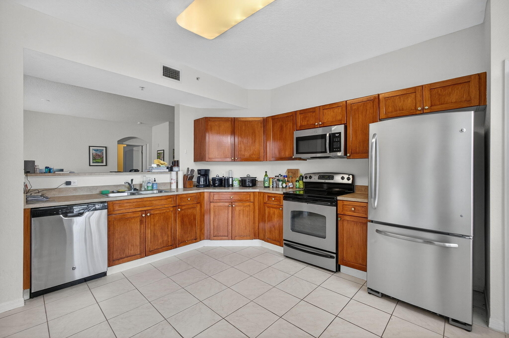 11029 Legacy Boulevard - Photo 14