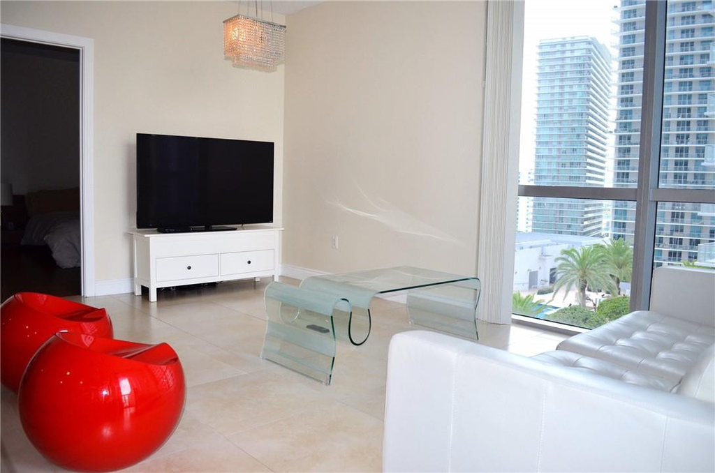 1060 Brickell Avenue - Photo 2