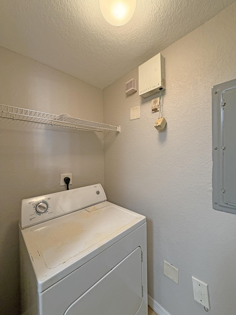138 Sw Peacock Boulevard - Photo 13