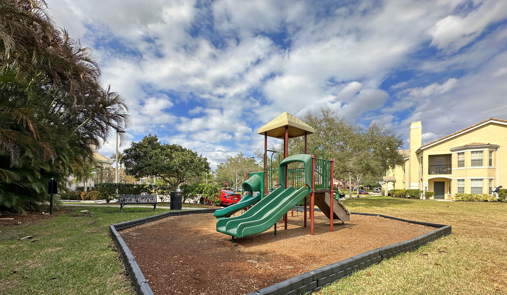 138 Sw Peacock Boulevard - Photo 33