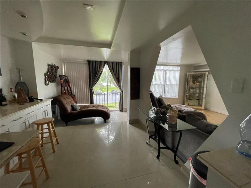 3690 Inverrary Drive - Photo 2