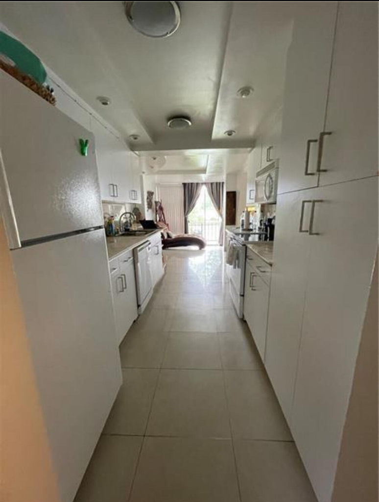3690 Inverrary Drive - Photo 37