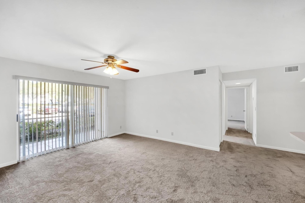 2506 Se Anchorage Cove - Photo 9