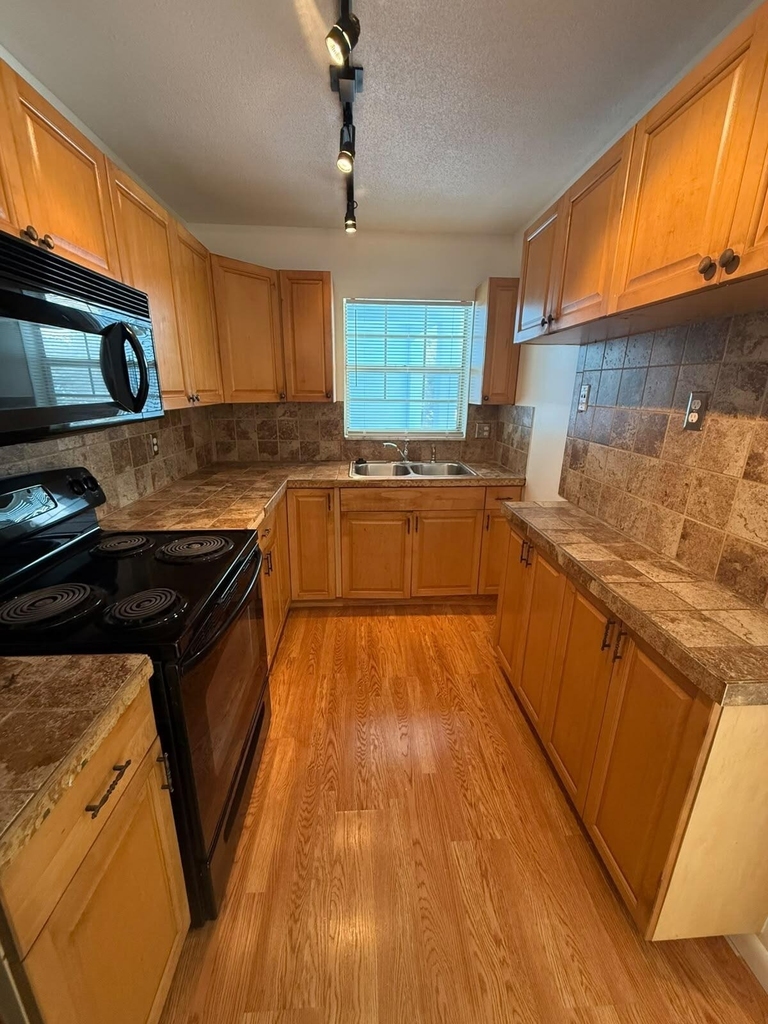 4951 Wedgewood Way - Photo 11