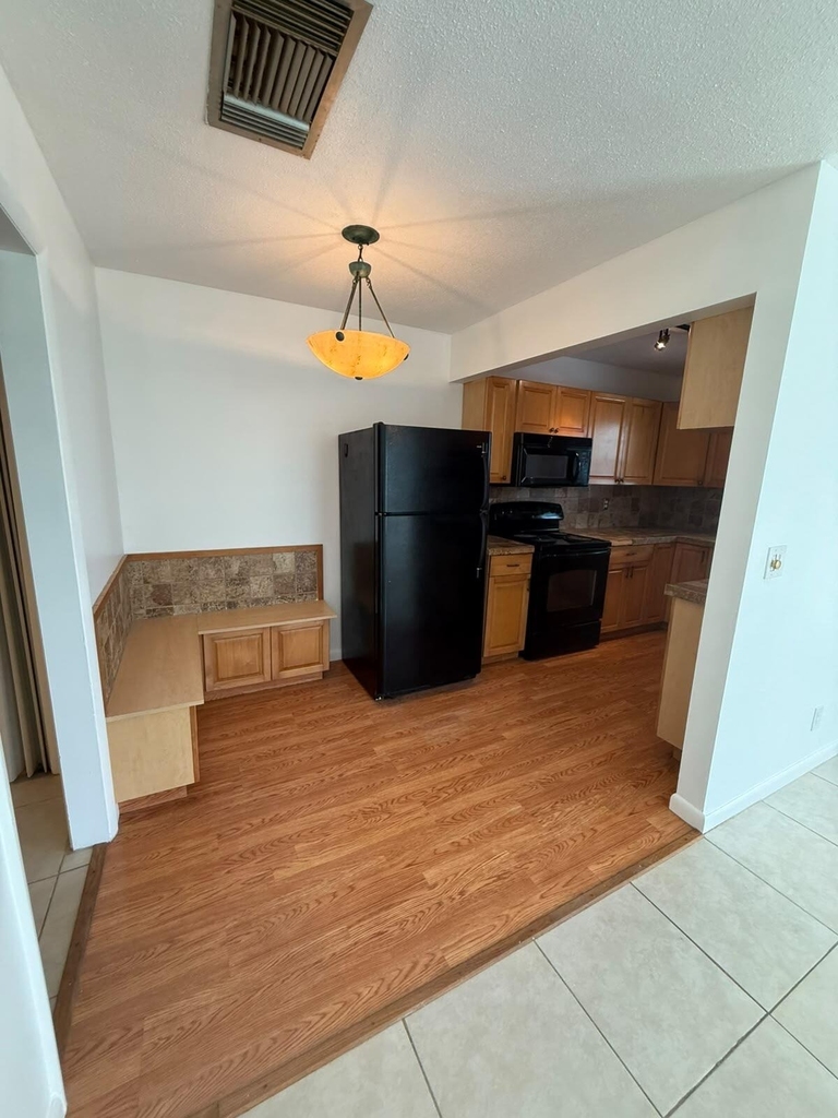 4951 Wedgewood Way - Photo 9