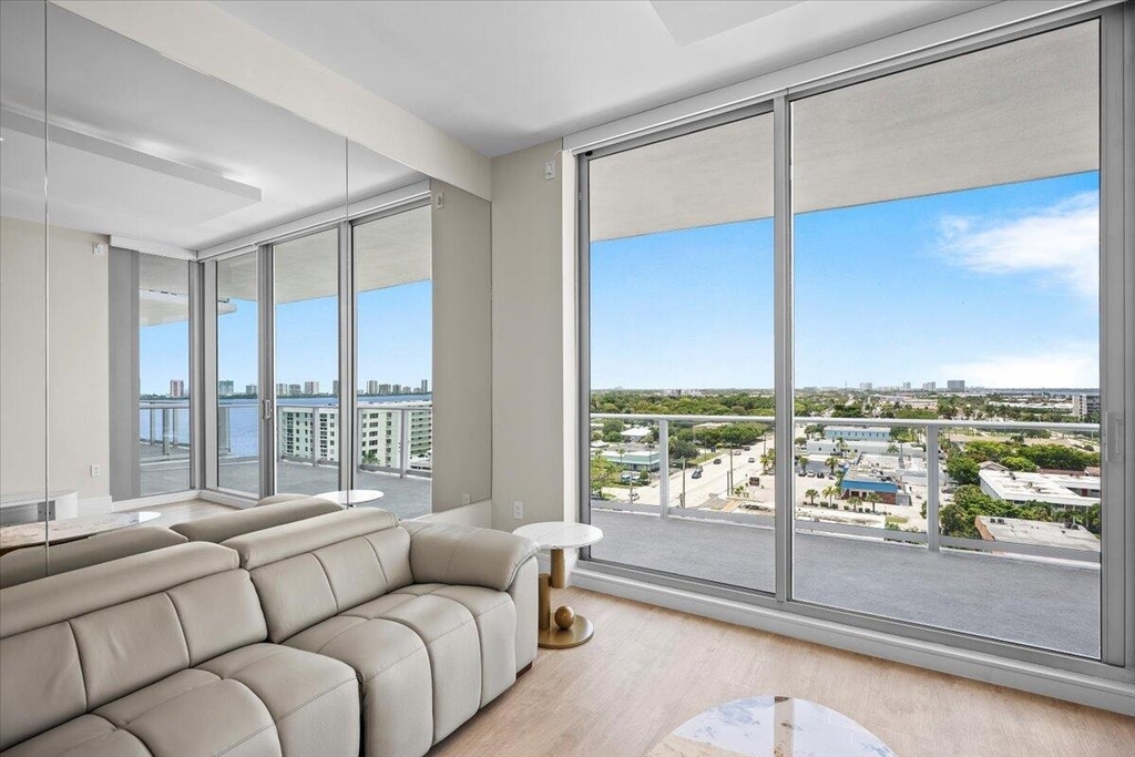 220 Lake Shore Drive - Photo 11