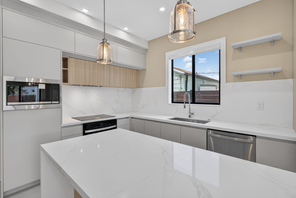704 Sw 9th Street - Photo 15