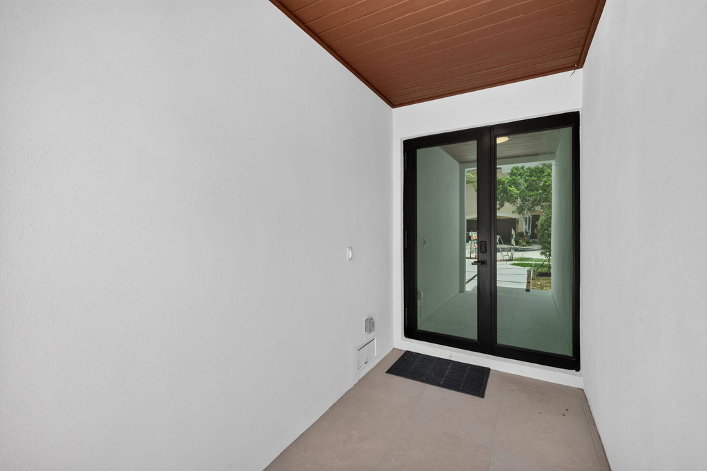 704 Sw 9th Street - Photo 3