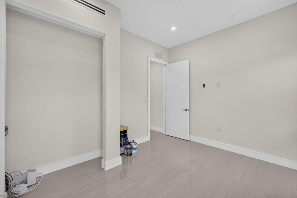 704 Sw 9th Street - Photo 33
