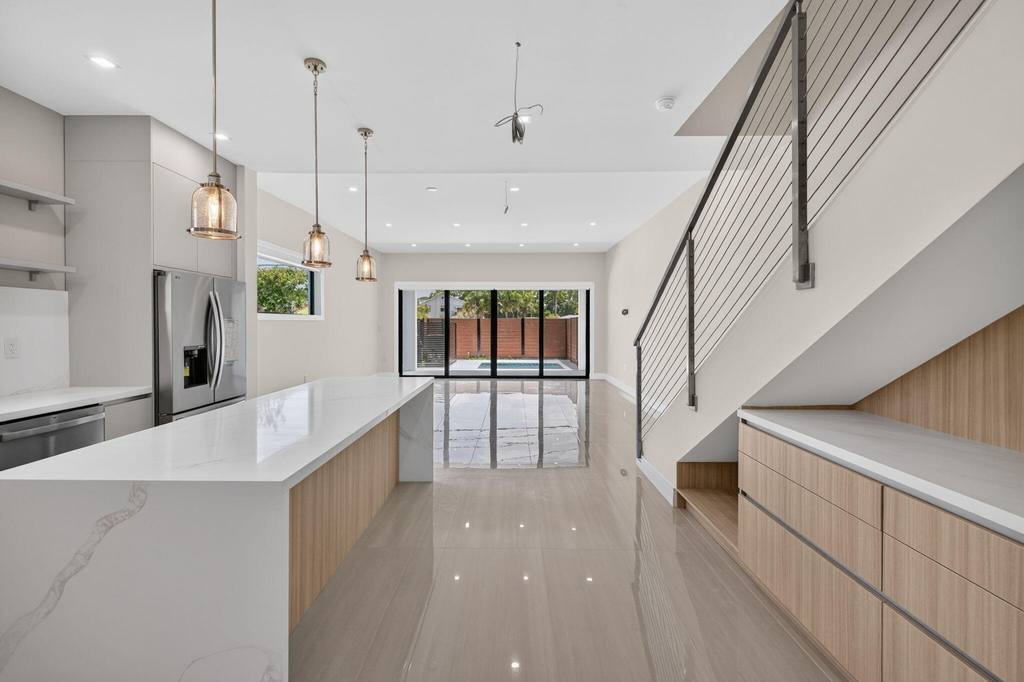 704 Sw 9th Street - Photo 6