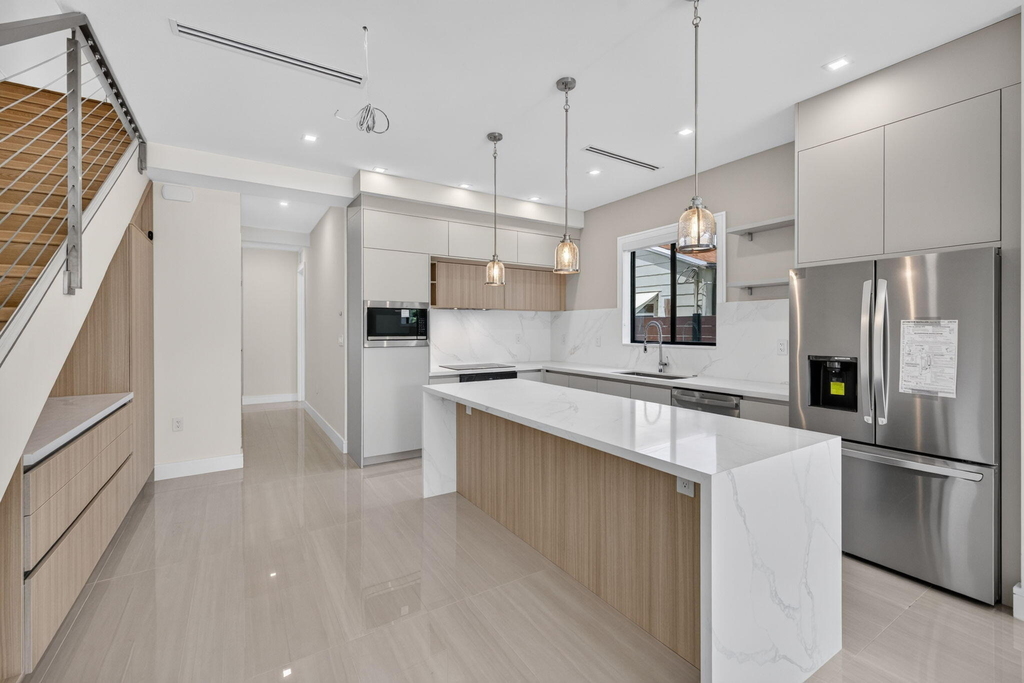 704 Sw 9th Street - Photo 9