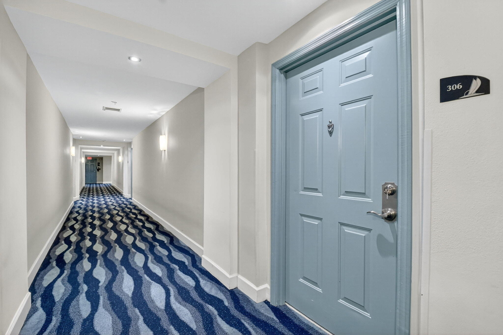 625 Casa Loma Boulevard - Photo 2
