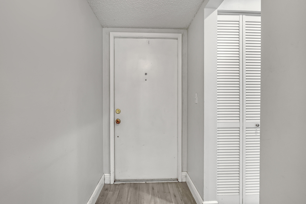 4575 Lucerne Lakes Boulevard - Photo 4