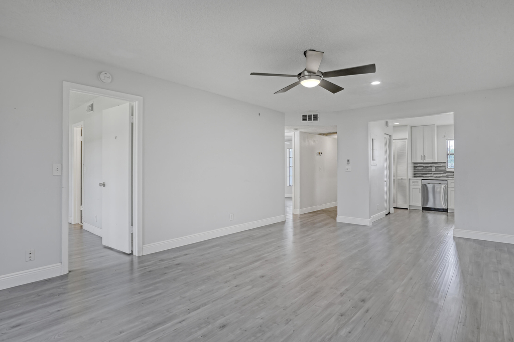 4575 Lucerne Lakes Boulevard - Photo 8