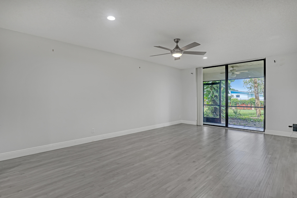 4575 Lucerne Lakes Boulevard - Photo 9