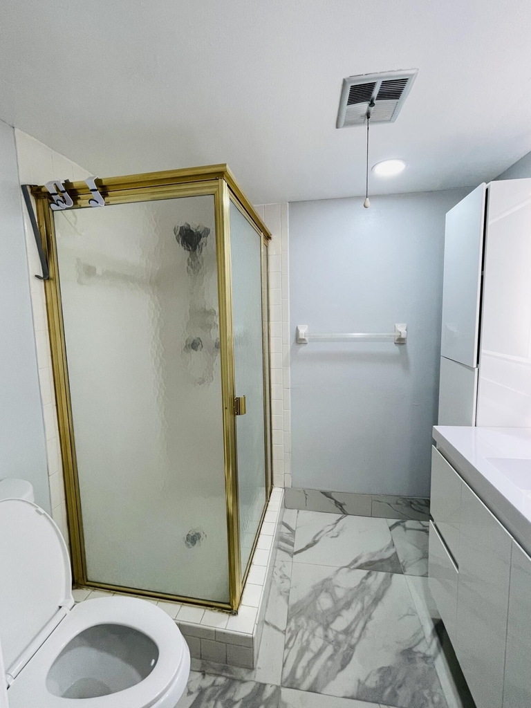 5980 Nw 64th Avenue - Photo 2