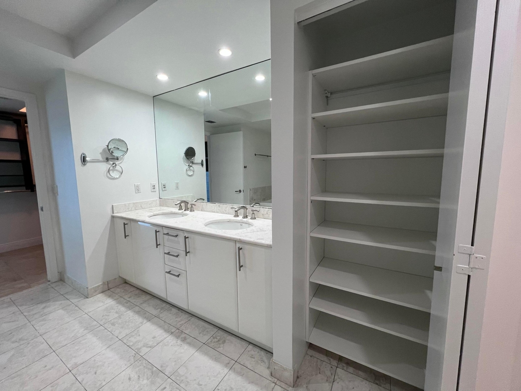 1331 Brickell Bay Drive - Photo 17