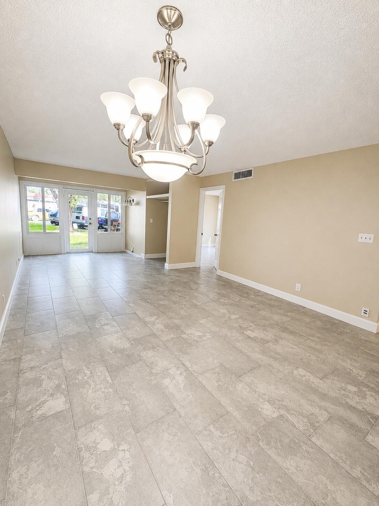 7830 Nw 33rd Street - Photo 5