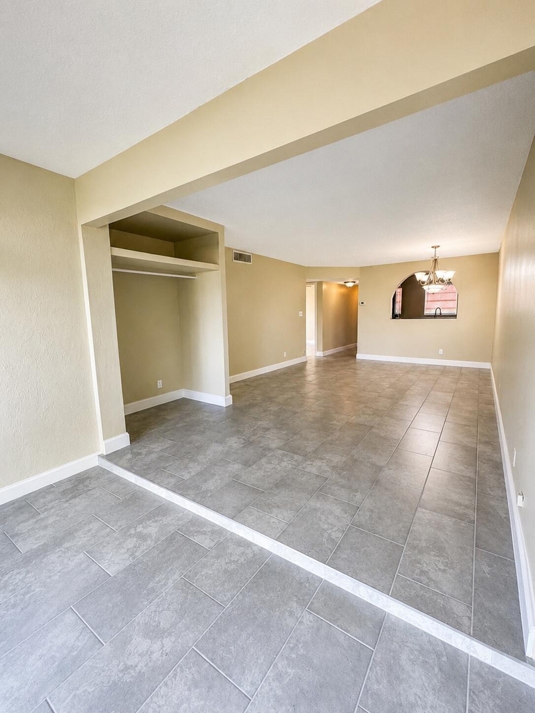 7830 Nw 33rd Street - Photo 3
