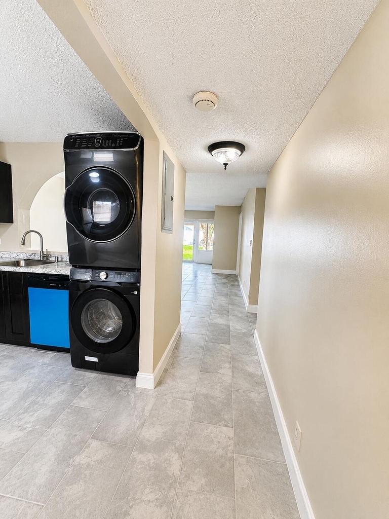 7830 Nw 33rd Street - Photo 10