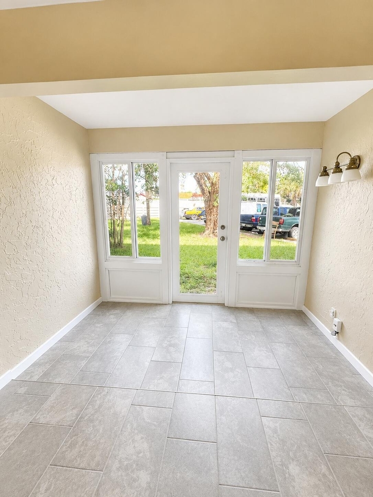 7830 Nw 33rd Street - Photo 2
