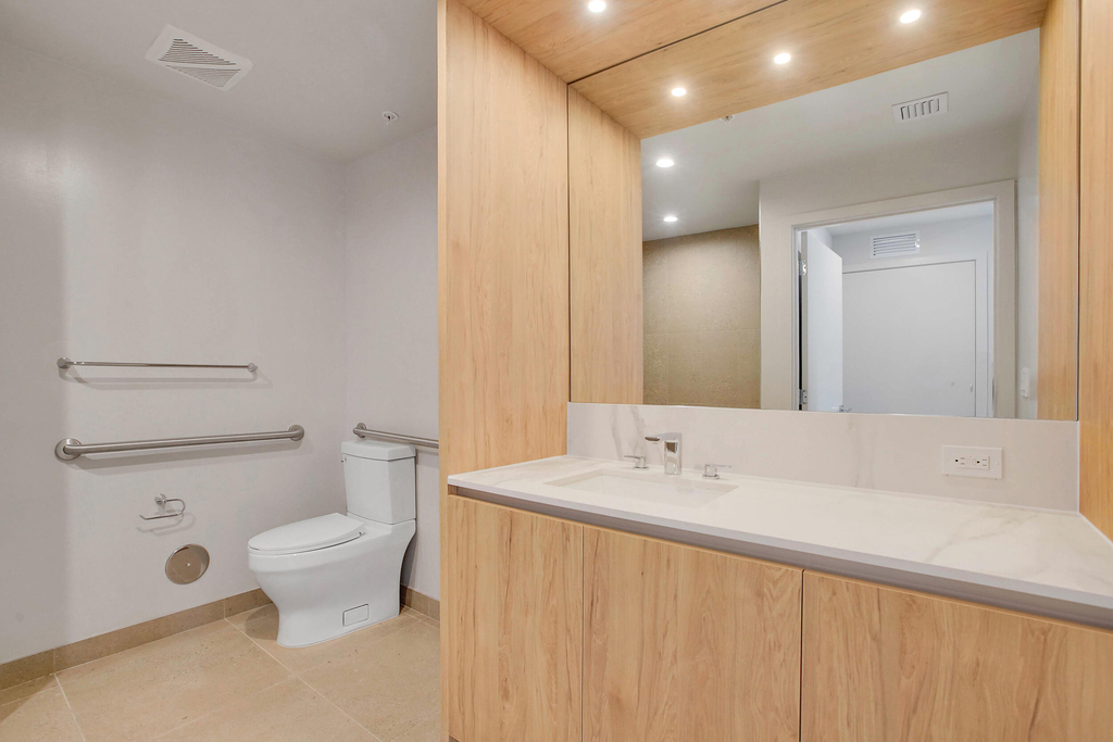 601 N Miami Avenue - Photo 6