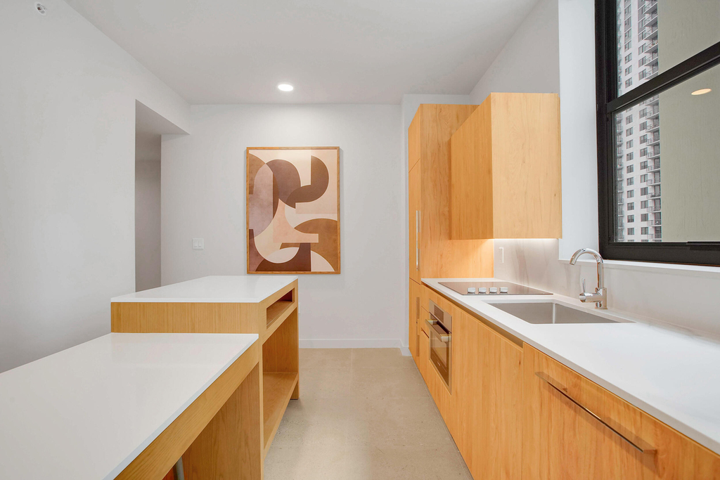 601 N Miami Avenue - Photo 0
