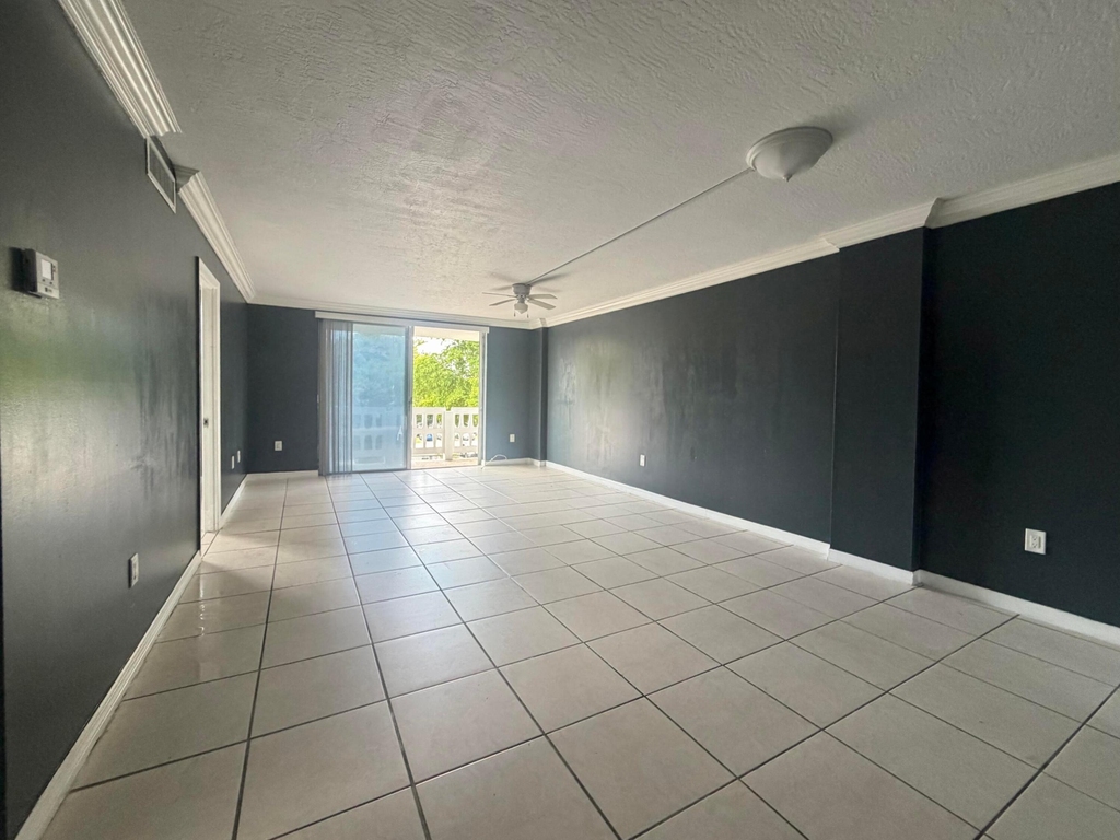 15600 Nw 7th Avenue - Photo 2