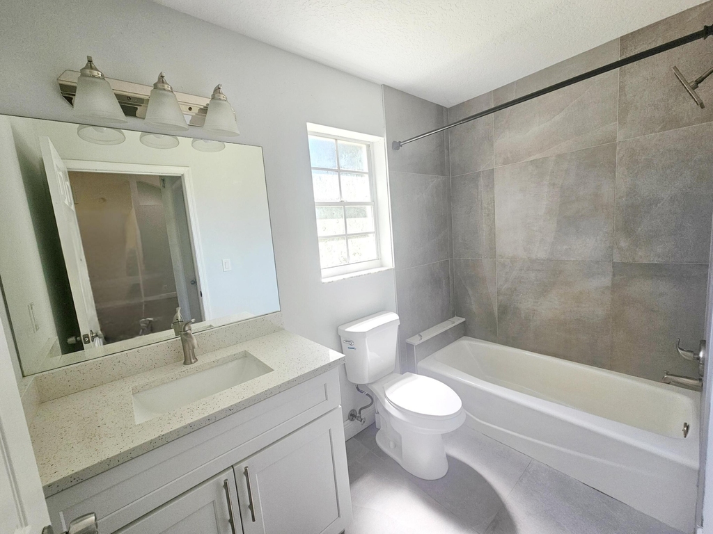 13588 74th Street N - Photo 15