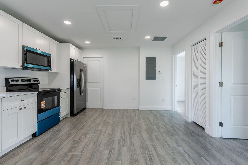 3018 Se Iris Street - Photo 2